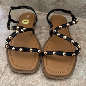 NWOT andiamo woman’s sandals size 9 WIDE black gold studs strappy buckle close